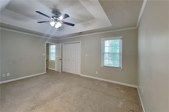 Building Photo - 4200 Irish Highland Dr