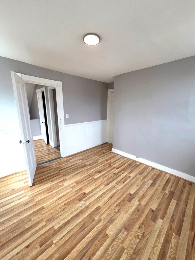 Building Photo - 90-92 Boutwell Street