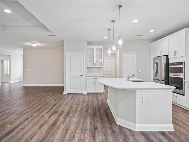 Building Photo - 4 bedroom, 3 bath home in Grand Landings G...