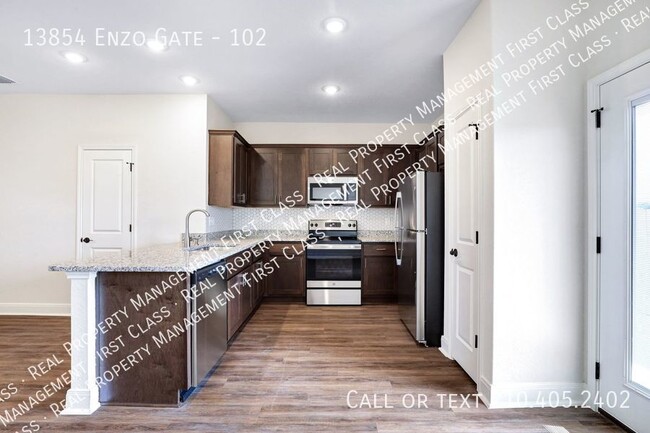 Building Photo - Come see this Alamo Ranch area oasis!