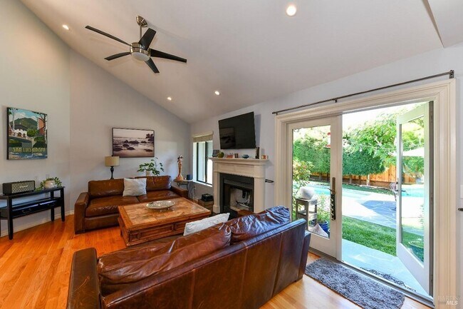 Building Photo - Stunning Four Bedroom Browns Valley Home f...
