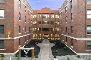Building Photo - Vue at 7th