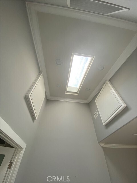 Building Photo - 520 Calle Aragon