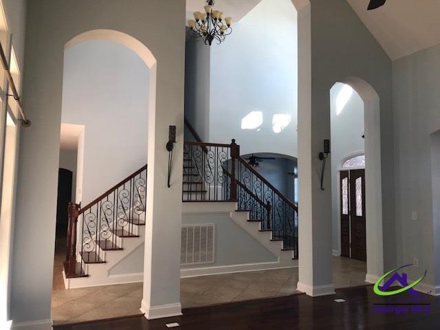 Building Photo - 410 Redding Dr