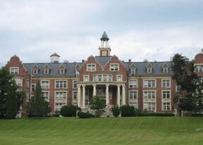 Building Photo - 15 Mount Saint Marys Way