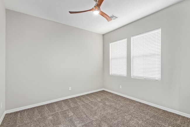 Building Photo - 1667 S Wallrade Ln