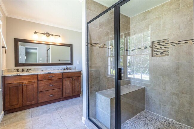 Building Photo - 1093 Wash Lee Dr SW