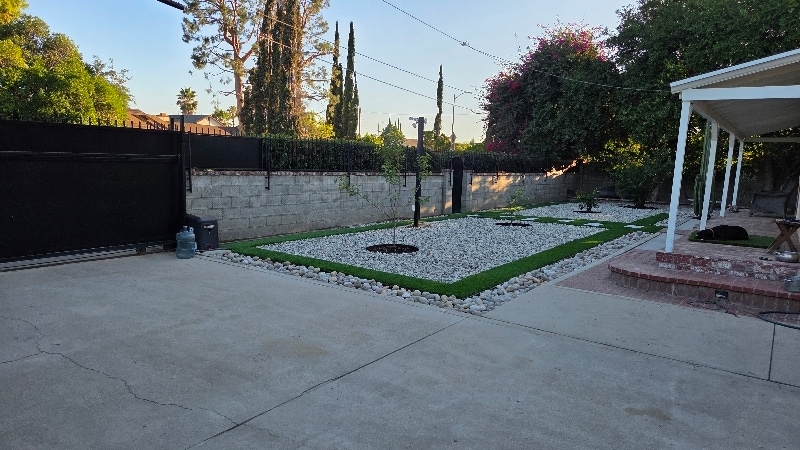 Building Photo - 12345 winnetka