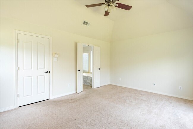 Building Photo - 11990 Cobblestone Dr