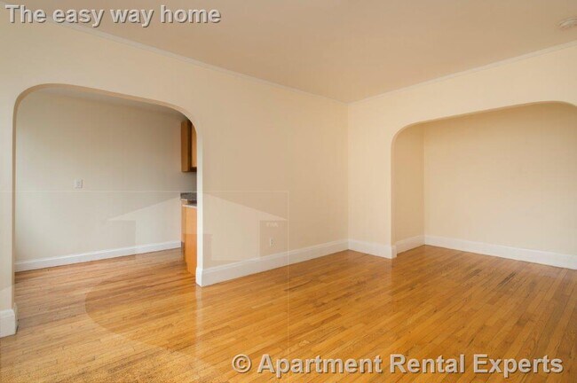 Building Photo - 123 Highland Ave