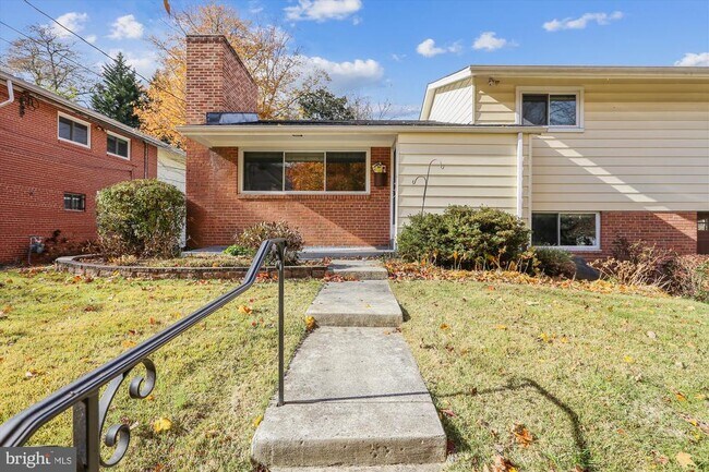 Building Photo - 6403 Tone Dr