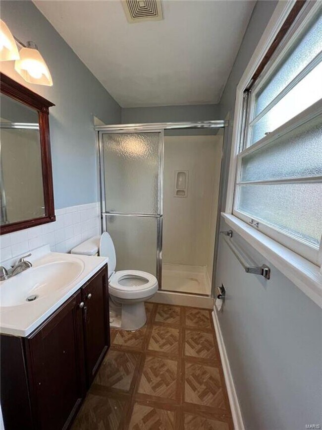 Building Photo - 1565 Zurich Dr