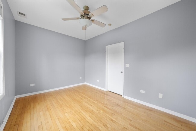 Building Photo - 1756 N Karlov Ave