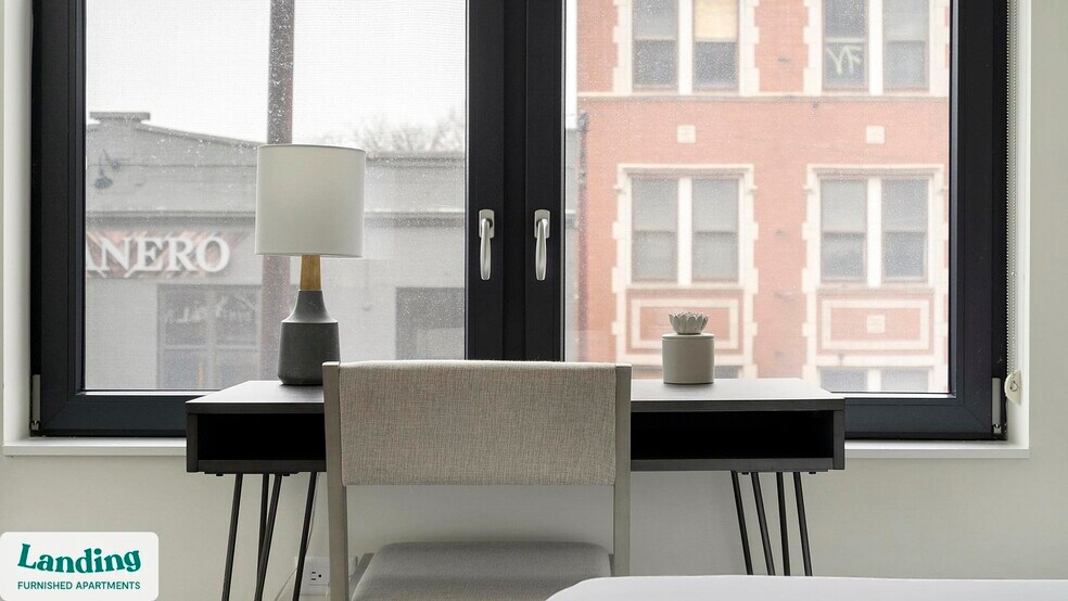 Building Photo - 2480-2522-2522 N Milwaukee Ave