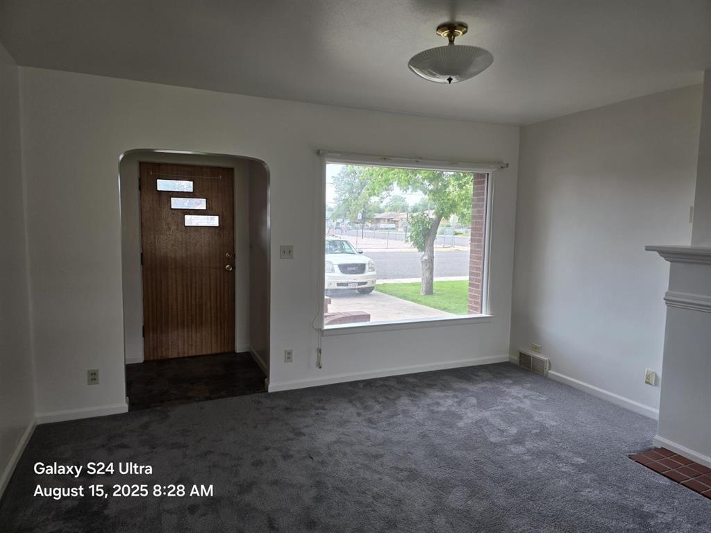 Building Photo - 1634 King St