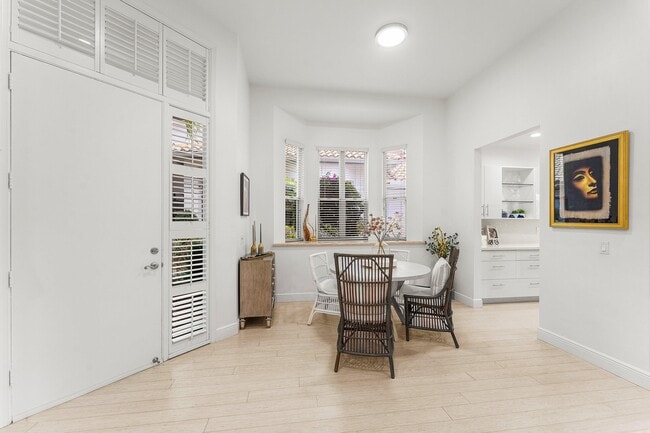 Building Photo - 2221 NW 62nd Dr