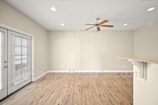 Building Photo - Arbor Lake Drive - 820