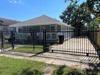 Building Photo - 6808 Avenue K