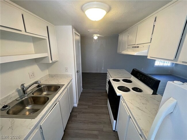 Building Photo - 1351 Dorothy Ave