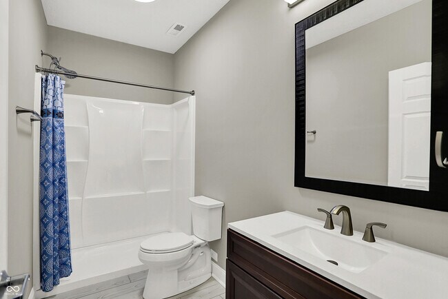 Building Photo - 13720 Akers Dr