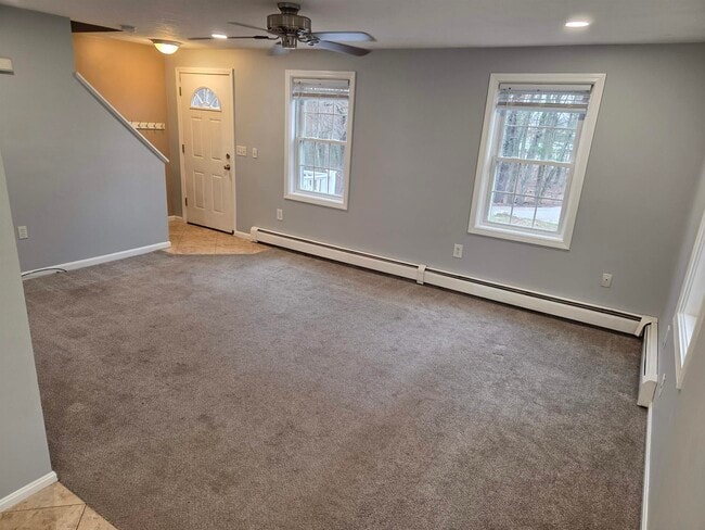 Building Photo - 16 River Rd