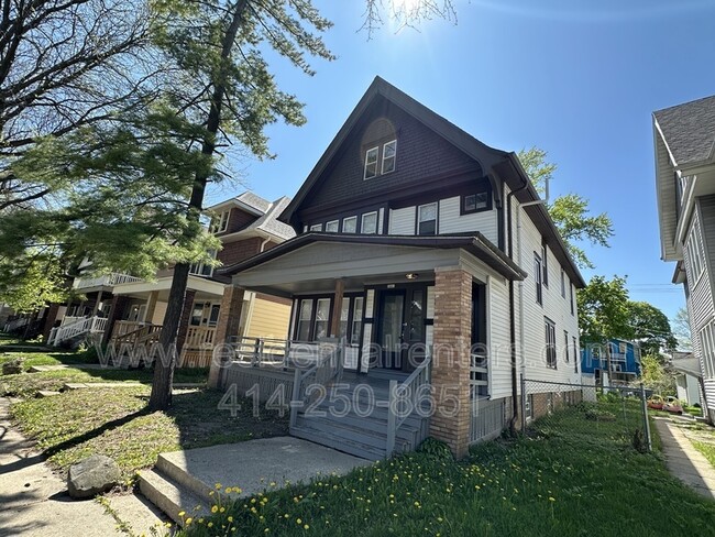 Primary Photo - 2461 N 45th St