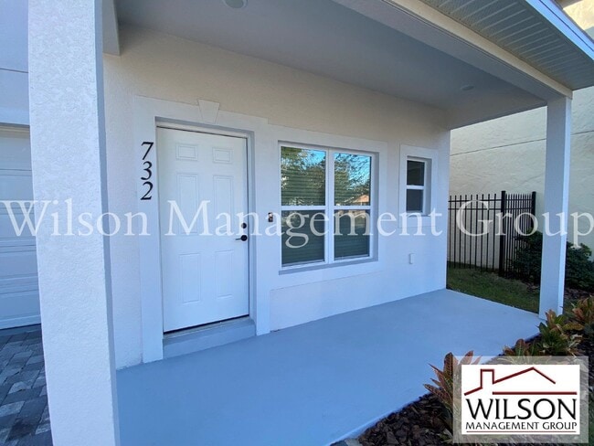 Building Photo - 732 S Lee Ave