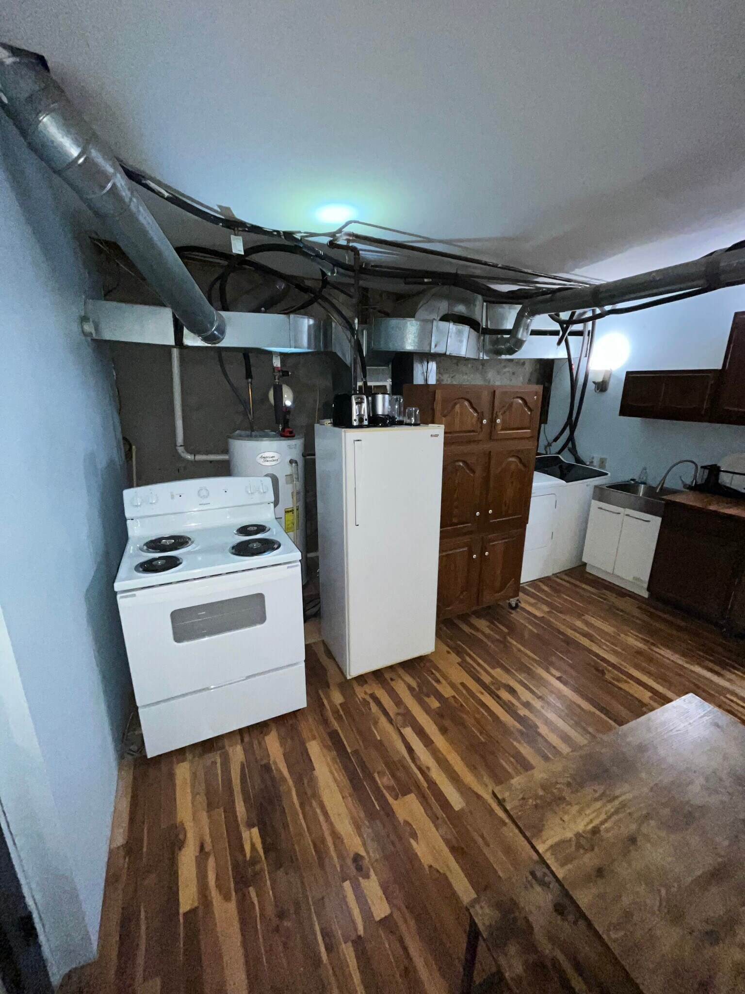 Building Photo - 2177 Sohn St