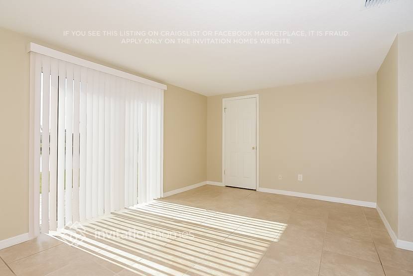 Building Photo - 4048 Sunray Dr