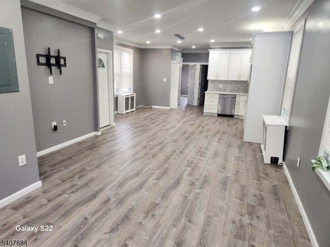 Building Photo - 575 N 9th St