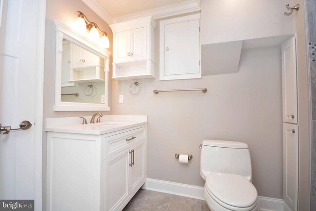 Building Photo - 2501 Eastern Point Ct