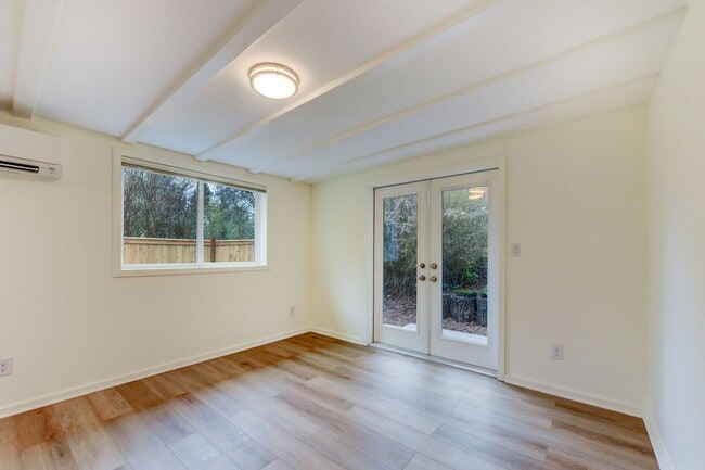 Building Photo - A Fresh, Open Home for a Relaxed Life by the Lake