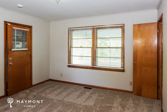 Building Photo - 4003 Timbercrest Dr NW