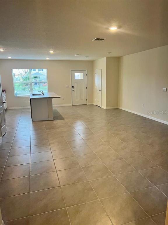 Building Photo - 1800 Red Canyon Dr