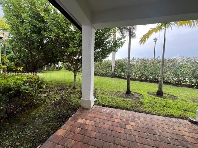Building Photo - 11523 SW 13th Dr
