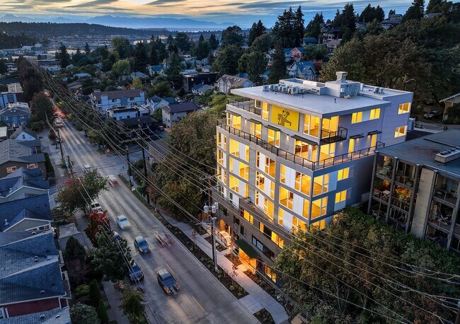 Building Photo - Fremont View - Modern Classic Collection
