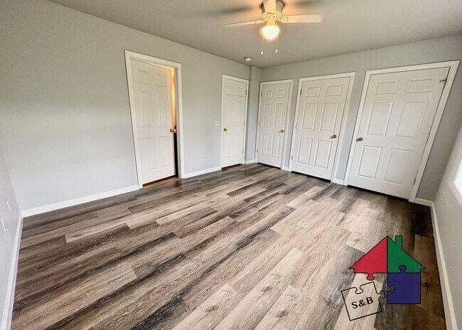 Building Photo - Gorgeous Pet Friendly Milton 3 Bedroom - Attached Garage and Patio!