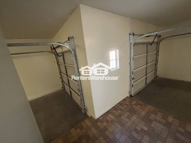 Building Photo - North Phoenix Oasis in a 3-BD Single Family House!