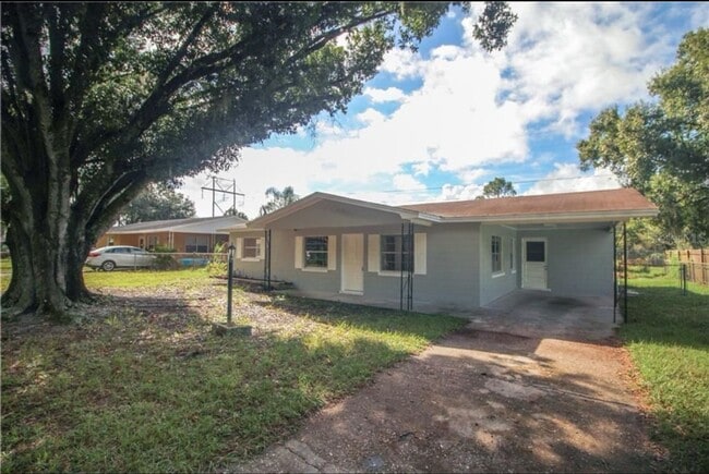 Building Photo - 2 Bedroom / 1.5 Bath home for rent