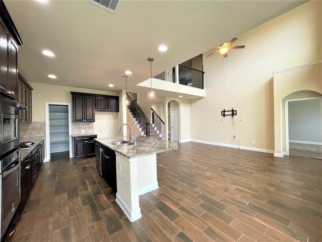 Building Photo - 20747 Redbud Rain Dr