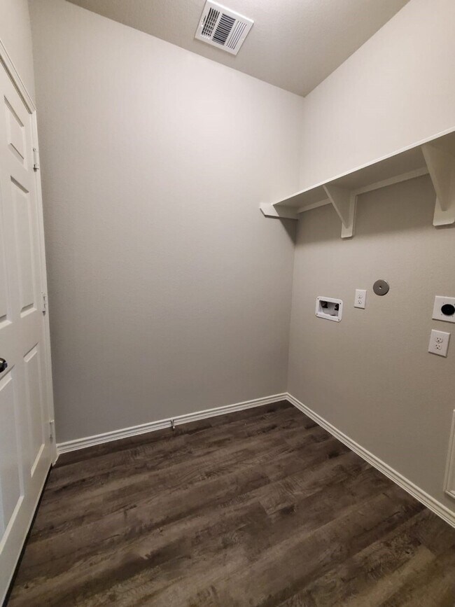 Building Photo - 3623 Champions Cove Ln