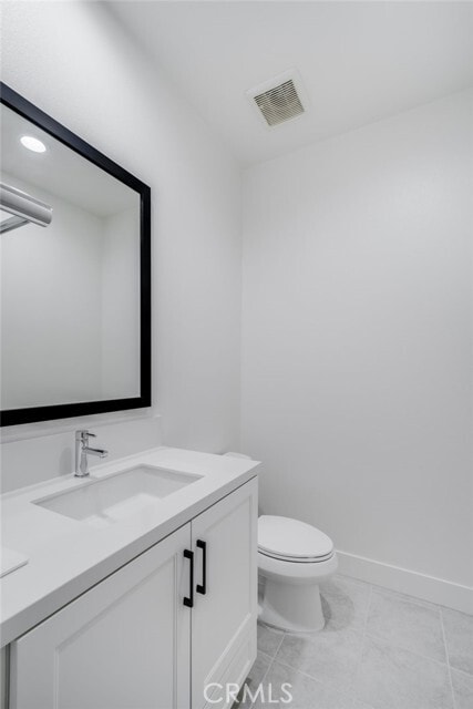 Building Photo - 106 Draw