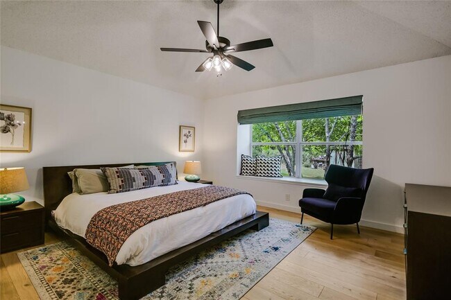 Building Photo - 6802 Rio Bravo Ln