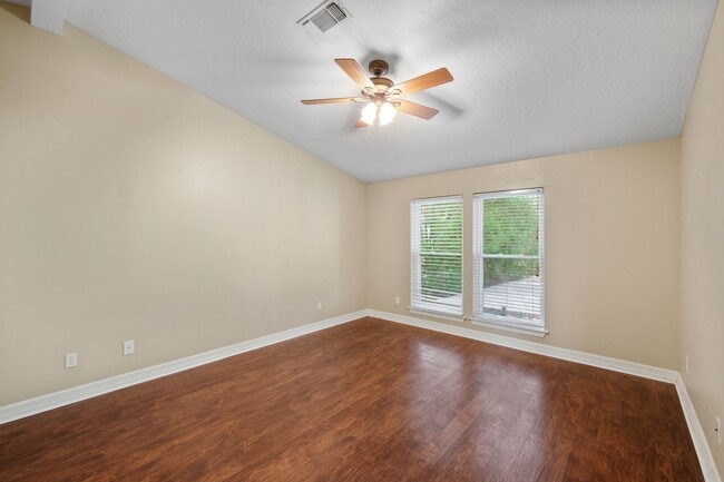 Building Photo - 8030 Pine Falls Dr