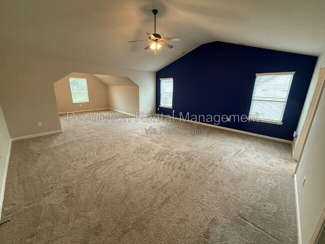 Building Photo - 1009 Fable Ln