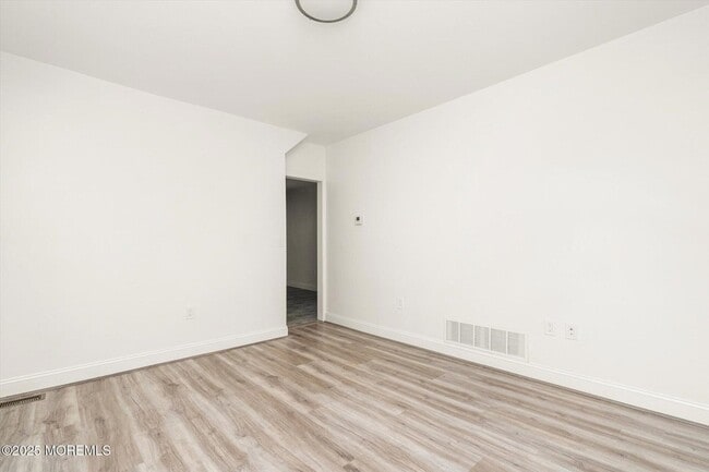 Building Photo - 1253 Yardville Allentown Rd