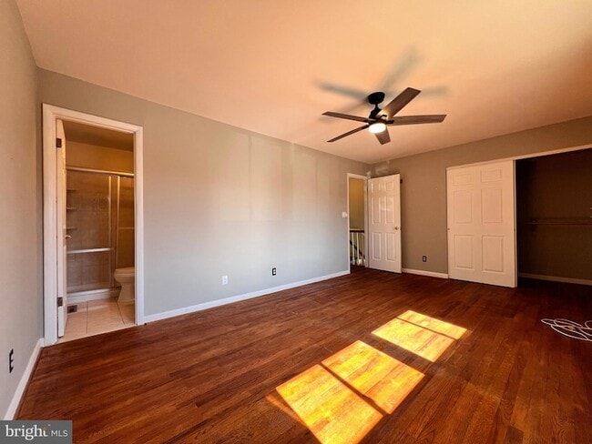 Building Photo - 10305 Crimson Tree Ct
