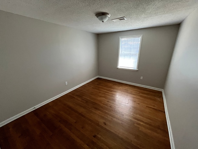 Building Photo - Large 4BR/2BA Whitehaven Home | 2,393 Sq Ft, Stone Fireplace, Hardwood BRs & 2-Car Garage