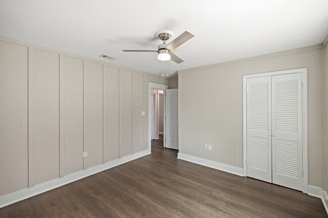 Building Photo - 200 Spencer Dr