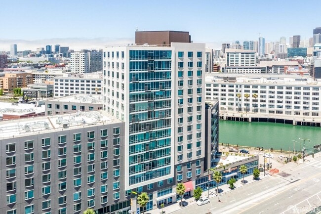 Building Photo - 1000 3rd St